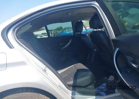 2013 BMW 328I xDrive z USA, uszkodzony, nr VIN WBA3B3C52DF535265